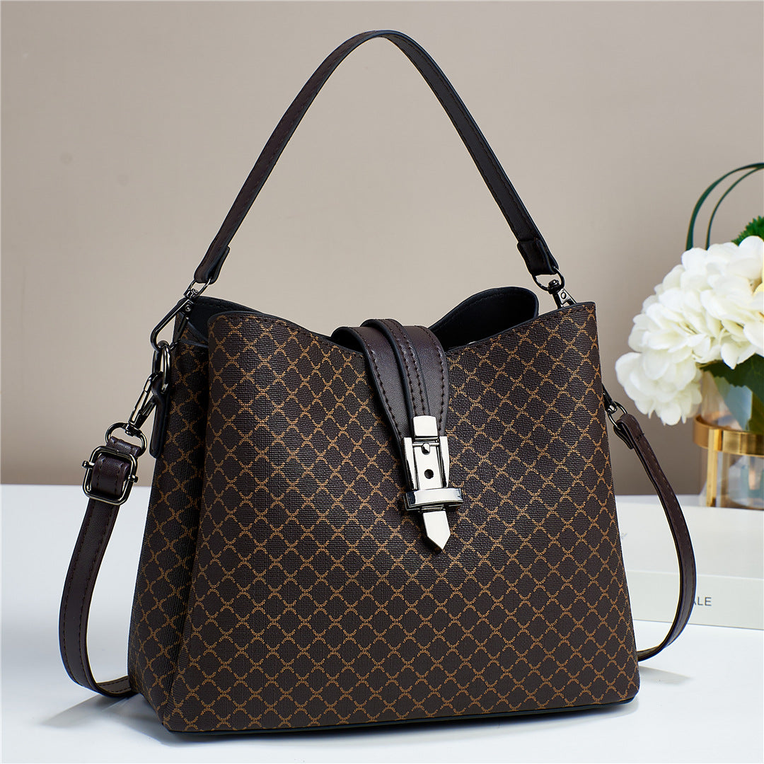 Large-capacity bag for women 2026new arrivaltrendyniche styleaccessible luxury texture bucket bagfashioncontrast colorwork clothing shoulder bag