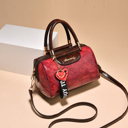 2026 women's fashionable trendy handbag retro large capacity crossbody bag large capacity pillow bag women's bag dropshipping available