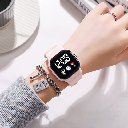 Small square student party watch for men and women ins cold preppy style k-style forest style niche sports luminous digital watch