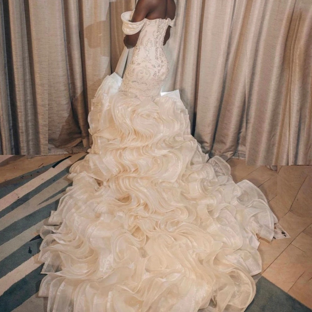 High-end fashion wedding dress - off-the-shoulder, 2026 new arrival, bodycon, slim-fit, train gown