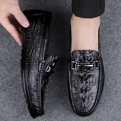 Men's flat casual shoes summer crocodile pattern slip-on loafers lightweight soft sole british leather shoes cross-border