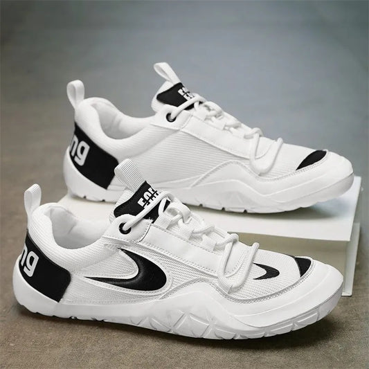 Men's 2025 breathable flyknit mesh athletic shoes, soft sole, youth/teenager style, lightweight running shoes (white/off-white)