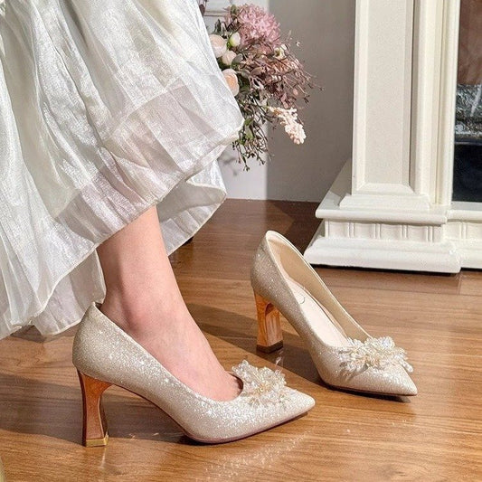 New pointed thick heel wedding shoes women's design sense autumn and winter new show clothes wedding ceremony bridesmaid shoes women's single shoes tide