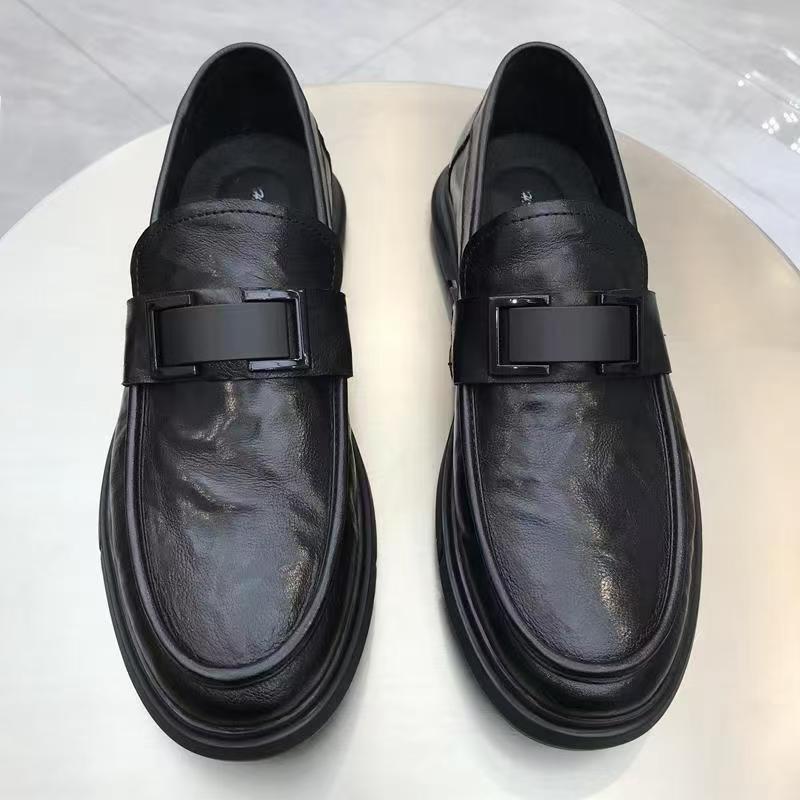 New men's leather shoes with soft soles, comfortable and non-slip, business style, British casual shoes, slip-on, breathable, loafers