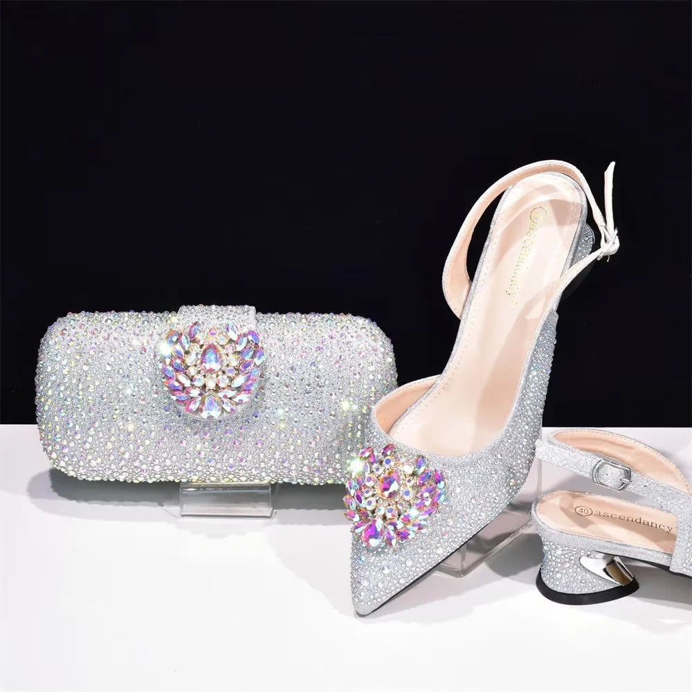 The party is matched with big flash diamond decorative high-heeled sandals and hard box gem handbag set full of diamonds high-heeled shoes.