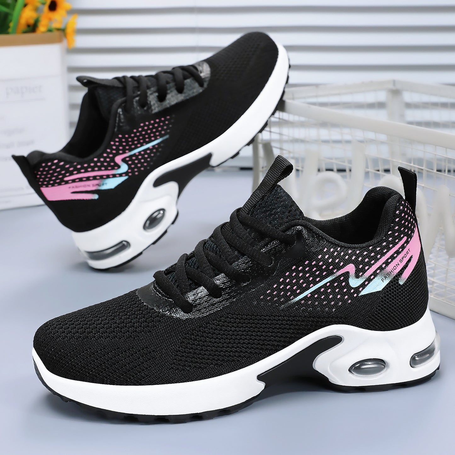 Women's new air cushion sneakers, cross-border thick-soled running shoes, plus size breathable flats, flyknit mesh shoes for women