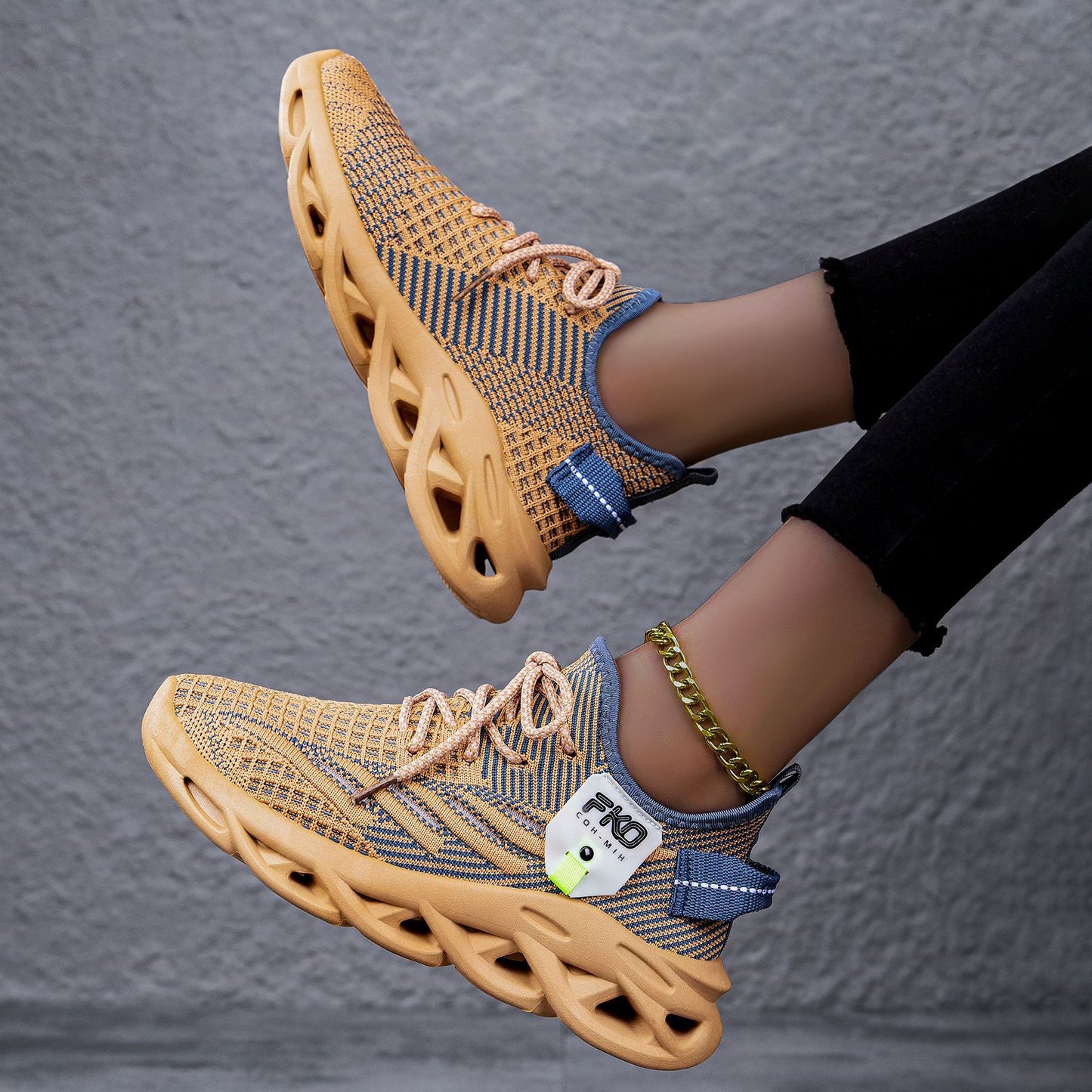 Shoes for women and couples, coconut shoes, cross-border plus size, blade twist bottom sneakers, fly-woven casual shoes, breathable flats