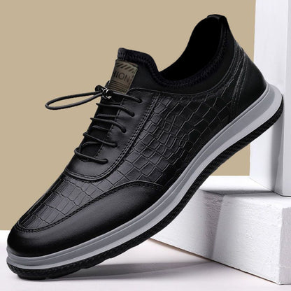 Leather casual shoes for men 2025 spring and autumn one-legged driving shoes business formal men's shoes k-style soft-soled shoes for men