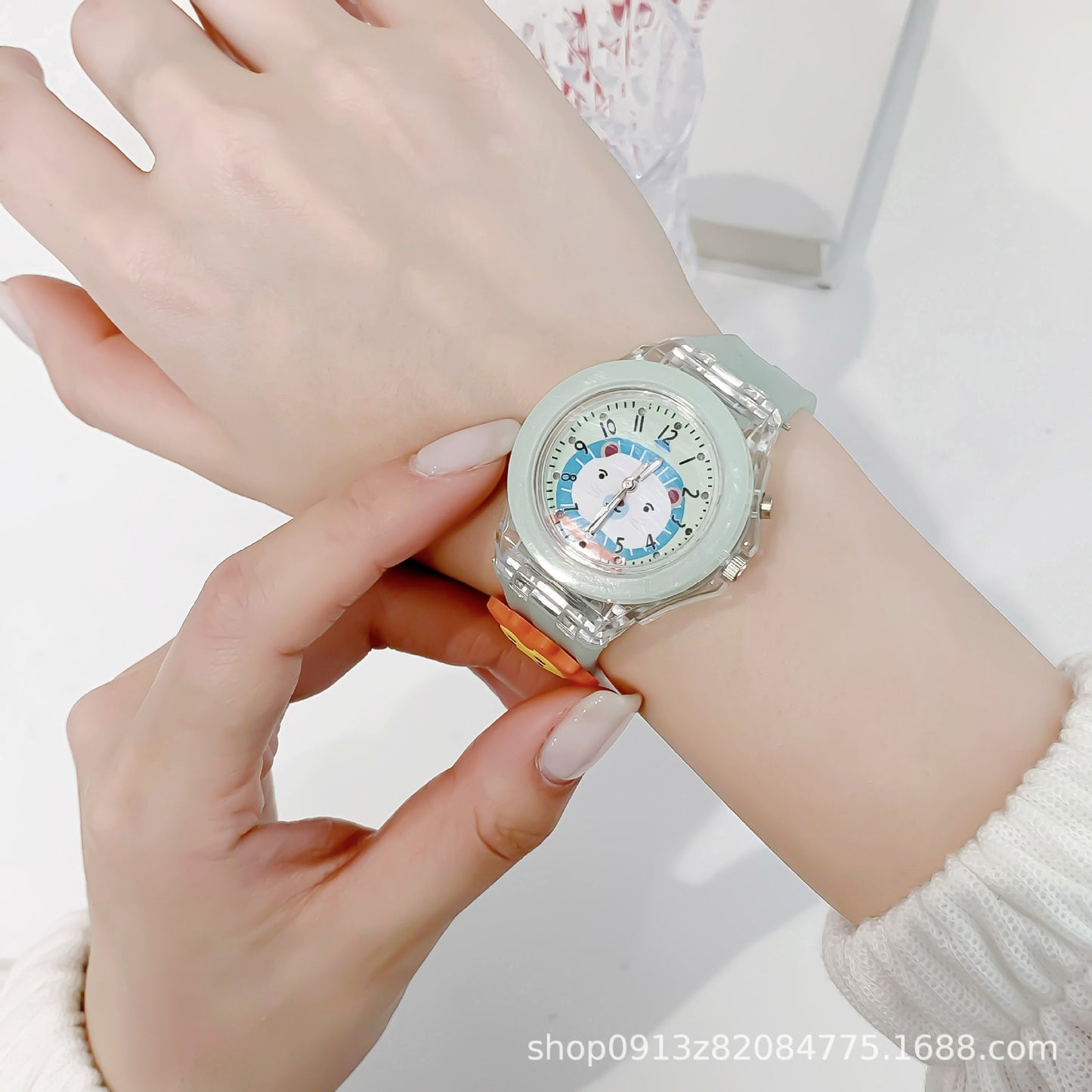 Wholesale new cartoon kids' watches for elementary school students - colorful flashing light, luminous watch with plush figure, silicone electronic watch