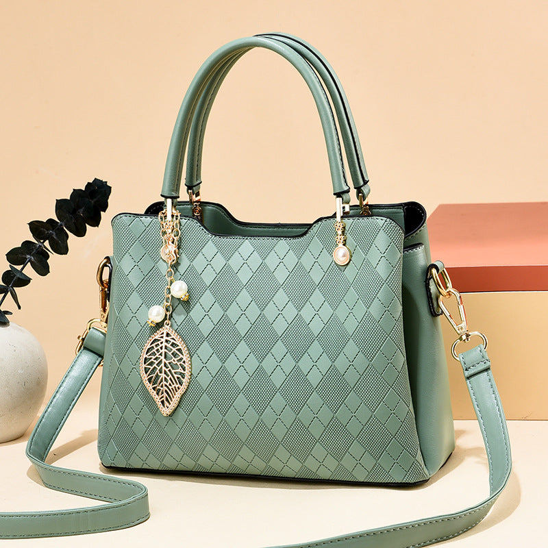 Women's bag 2024 winter new korean style sweet fashion crossbody shoulder bag large capacity diamond quilted embossed tote