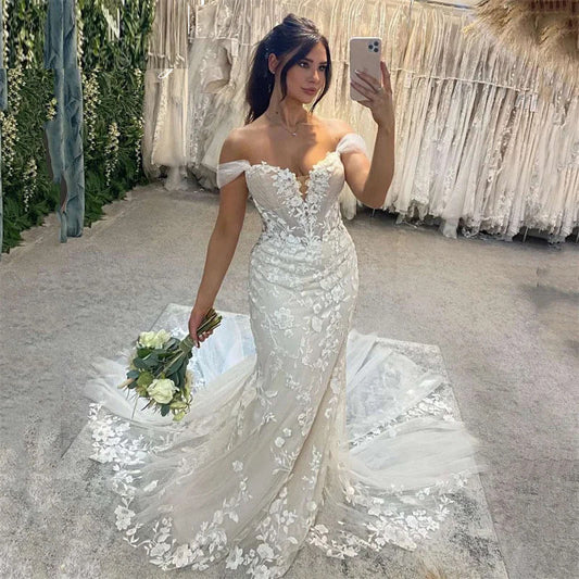 Vintage lace off-the-shoulder wedding dress - 2026 new bridal mermaid gown, perfect for the first look and receiving guests