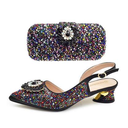 The party is matched with big flash diamond decorative high-heeled sandals and hard box gem handbag set full of diamonds high-heeled shoes.