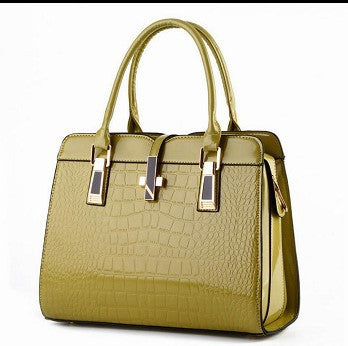 2026 winter fashion: european and american style trendy large capacity women's embossed shoulder bag, crossbody bag, and tote bag - dropshipping available