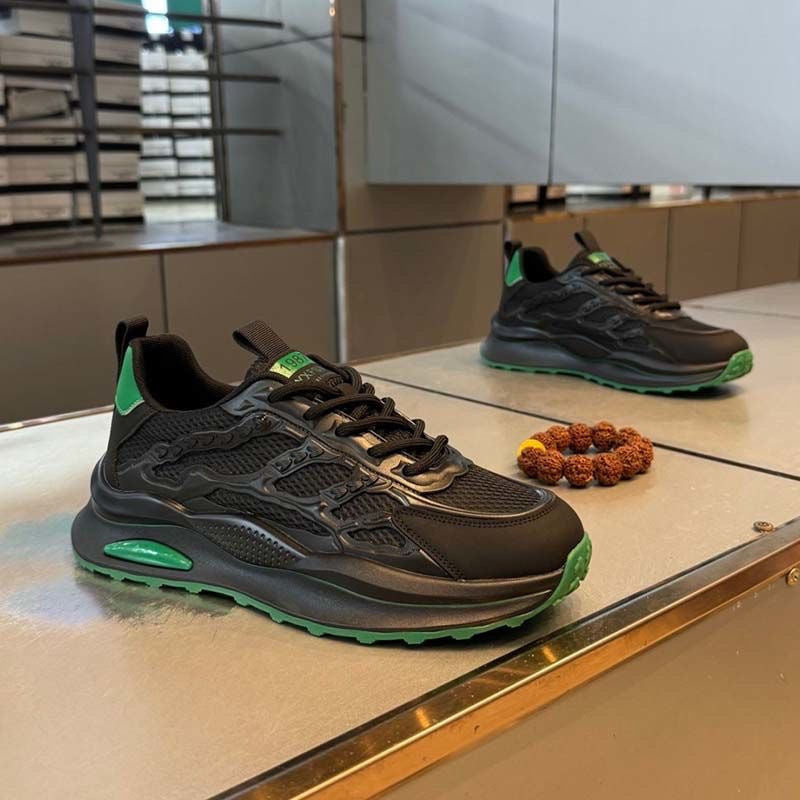 Men's breathable mesh shoes, summer hollow-out running shoes, comfortable soft sole student trendy shoes, lightweight mesh white sneakers