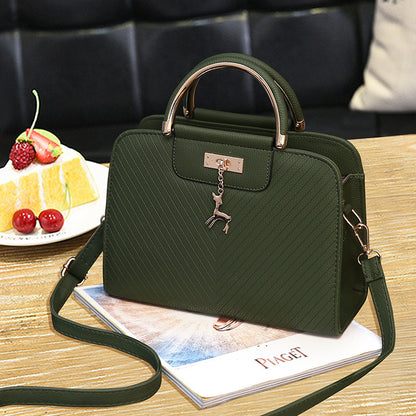 2026 spring elegant women's handbag with wavy texture, deer charm, cute shoulder bag, fashionable preppy style crossbody bag