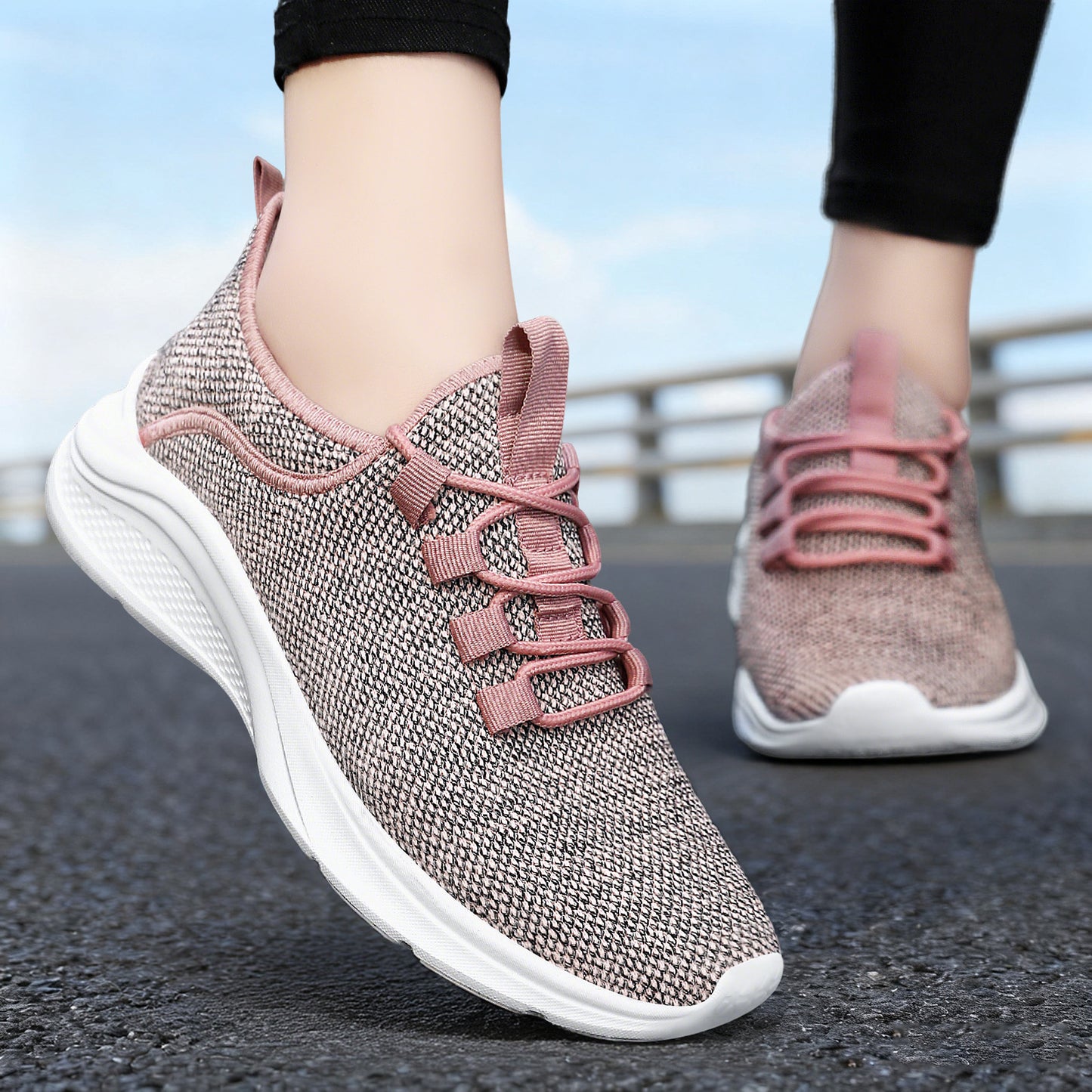 Women's spring new soft sole sneakers - comfortable, breathable mesh lace-up running shoes - low-cut, wear-resistant casual shoes