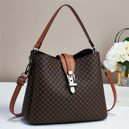 Large-capacity bag for women 2026new arrivaltrendyniche styleaccessible luxury texture bucket bagfashioncontrast colorwork clothing shoulder bag