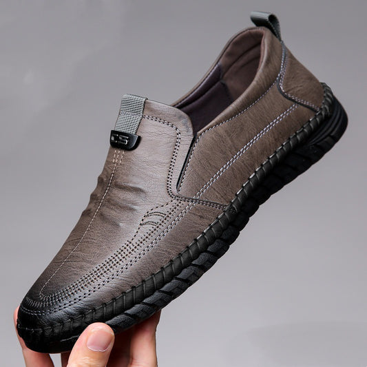 Men's leather loafers: round toe, soft sole, casual slip-ons - trendy driving shoes for comfortable mid-life men - cross-border style