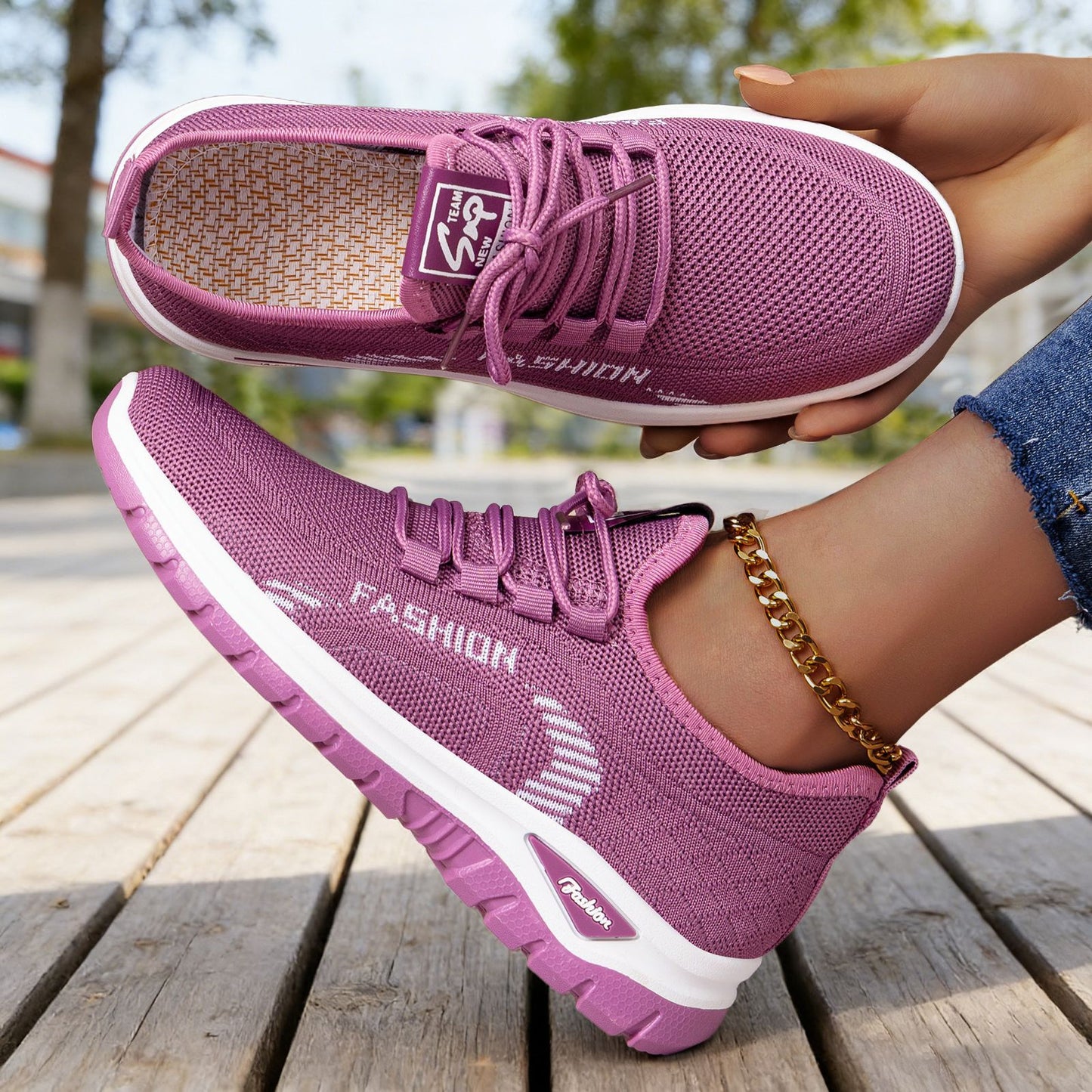 Women's spring collection: breathable athletic shoes - stylish, versatile flyknit sneakers with soft soles for all-day comfort. comfortable mesh upper